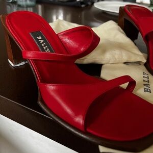 Bally, 7.5, Red Shoe